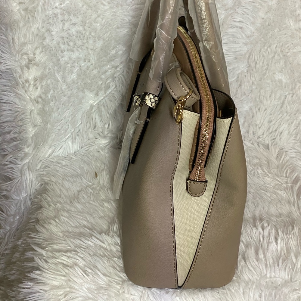 Call it Spring- Granddame -New with tags - Picture 6 of 11